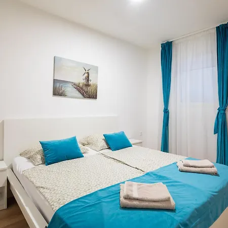 Magnolia Center Apartments 2 Makarska Room photo